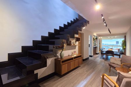 Apartamento à venda com 219m², 4 quartos e 4 vagas Apartamento à venda com 219m², 4 quartos e 4 vagasSala