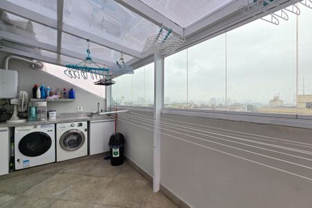 Apartamento à venda com 219m², 4 quartos e 4 vagas Apartamento à venda com 219m², 4 quartos e 4 vagasÁrea de Serviço - Cobertura