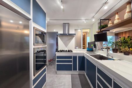 Apartamento à venda com 219m², 4 quartos e 4 vagas Apartamento à venda com 219m², 4 quartos e 4 vagasCozinha