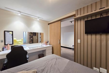 Apartamento à venda com 219m², 4 quartos e 4 vagas Apartamento à venda com 219m², 4 quartos e 4 vagasSuíte