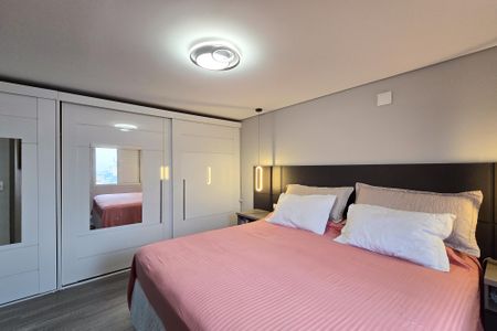 Apartamento à venda com 219m², 4 quartos e 4 vagas Apartamento à venda com 219m², 4 quartos e 4 vagasSuíte da Cobertura