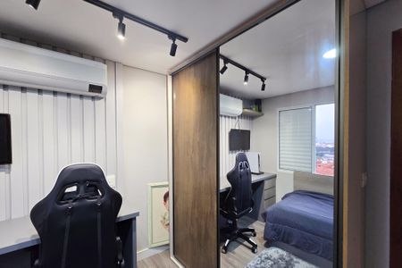 Apartamento à venda com 219m², 4 quartos e 4 vagas Apartamento à venda com 219m², 4 quartos e 4 vagasQuarto 1