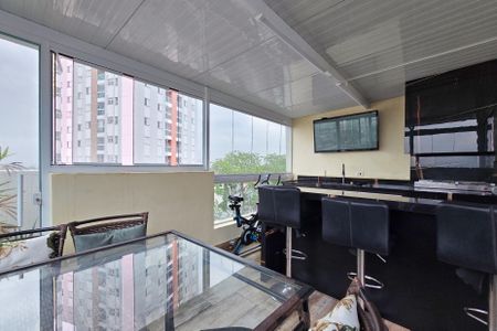 Apartamento à venda com 219m², 4 quartos e 4 vagas Apartamento à venda com 219m², 4 quartos e 4 vagasCobertura