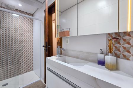 Apartamento à venda com 219m², 4 quartos e 4 vagas Apartamento à venda com 219m², 4 quartos e 4 vagasBanheiro da Suíte