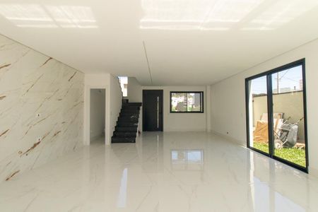 Casa de condomínio para alugar com 160m², 3 quartos e 2 vagasSala/Cozinha