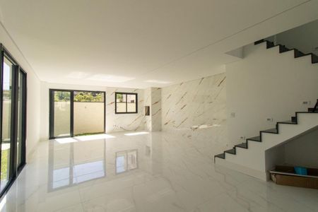 Casa de condomínio para alugar com 160m², 3 quartos e 2 vagasSala/Cozinha