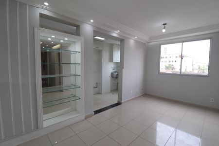 Sala de apartamento para alugar com 2 quartos, 45m² em Parque Sao Vicente, Santo André