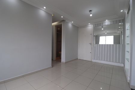 Sala de apartamento para alugar com 2 quartos, 45m² em Parque Sao Vicente, Santo André