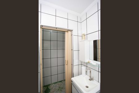 Casa à venda com 48m², 3 quartos e 2 vagasBanheiro de Serviço