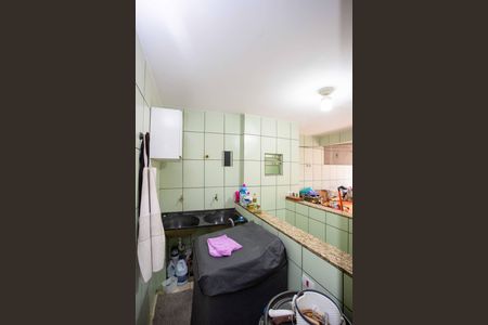 Casa à venda com 48m², 3 quartos e 2 vagasÁrea de Serviço