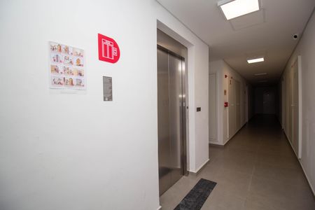 Apartamento para alugar com 104m², 1 quarto e sem vaga Apartamento para alugar com 104m², 1 quarto e sem vagaHall social