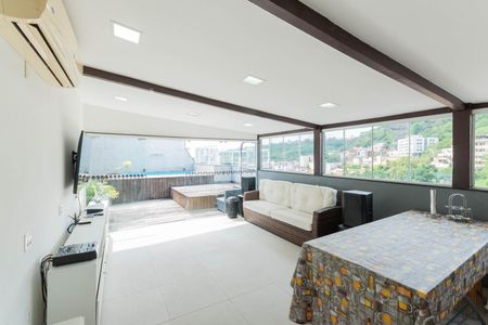 Apartamento à venda com 122m², 3 quartos e 1 vagaCobertura