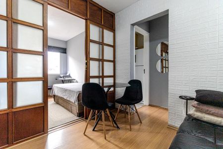 Studio à venda com 30m², 1 quarto e 1 vaga Studio à venda com 30m², 1 quarto e 1 vagaSala