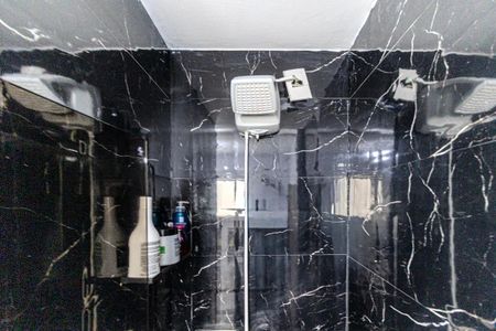 Studio à venda com 30m², 1 quarto e 1 vaga Studio à venda com 30m², 1 quarto e 1 vagaBanheiro