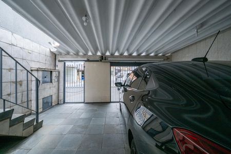 Casa à venda com 167m², 2 quartos e 2 vagas Casa à venda com 167m², 2 quartos e 2 vagasGaragem
