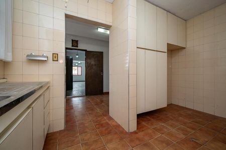 Casa à venda com 167m², 2 quartos e 2 vagas Casa à venda com 167m², 2 quartos e 2 vagasCozinha
