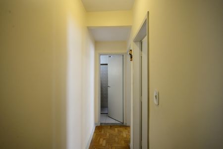 Apartamento para alugar com 70m², 3 quartos e sem vagaCorredor