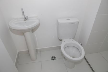 Apartamento para alugar com 29m², 1 quarto e sem vaga Apartamento para alugar com 29m², 1 quarto e sem vagaBanheiro da Suíte