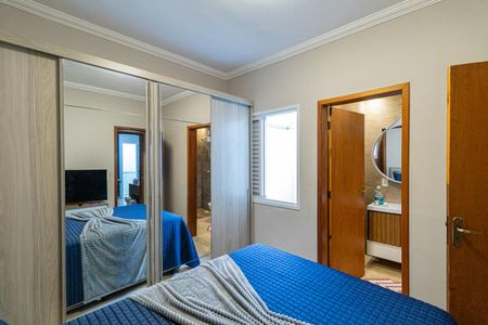 Casa de condomínio à venda com 123m², 2 quartos e 2 vagasSuíte 1