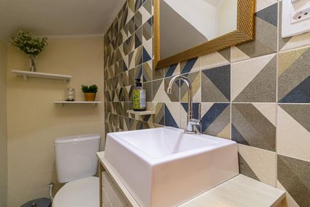 Casa de condomínio à venda com 123m², 2 quartos e 2 vagasLavabo