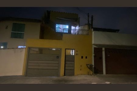 Fachada de casa para alugar com 2 quartos, 200m² em Jardim Las Vegas, Santo André