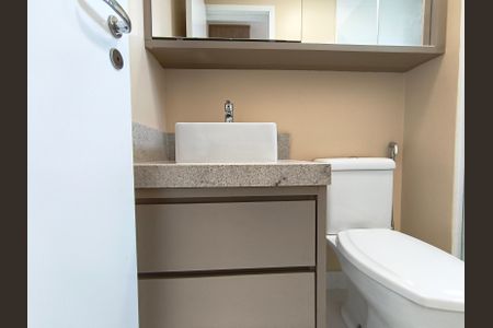 Apartamento à venda com 83m², 2 quartos e 2 vagasBanheiro da Suíte 2