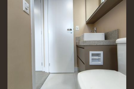 Apartamento à venda com 83m², 2 quartos e 2 vagasBanheiro da Suíte 2