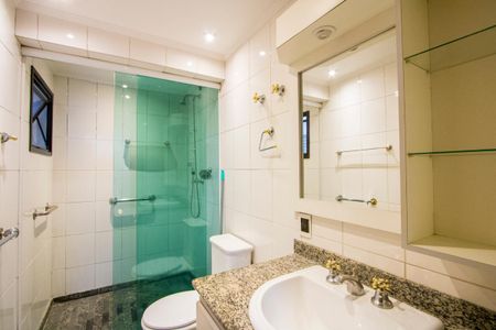 Apartamento à venda com 115m², 3 quartos e 2 vagasBanheiro social