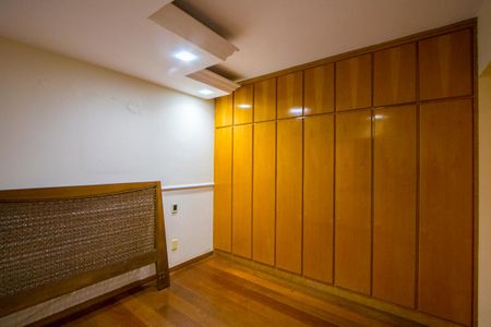 Apartamento à venda com 115m², 3 quartos e 2 vagasSuíte