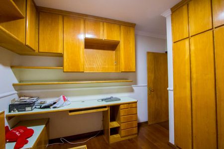 Apartamento à venda com 115m², 3 quartos e 2 vagasQuarto 2