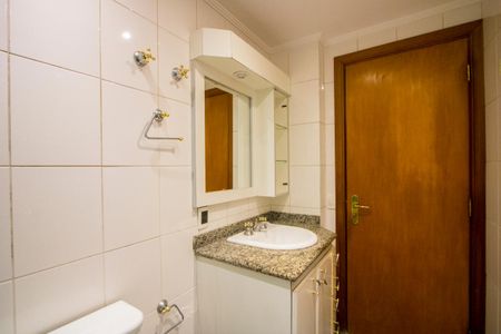Apartamento à venda com 115m², 3 quartos e 2 vagasBanheiro social