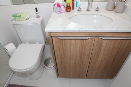 Apartamento à venda com 69m², 2 quartos e 1 vagaBanheiro Social