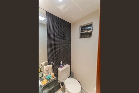 Lavabo de apartamento à venda com 3 quartos, 120m² em Santa Efigênia, Belo Horizonte