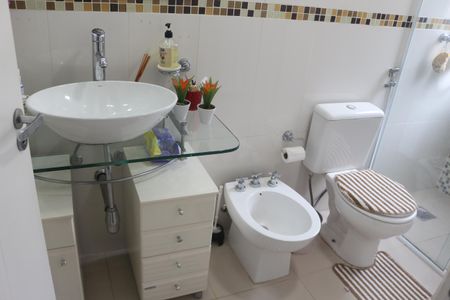 Apartamento à venda com 155m², 4 quartos e 3 vagasBanheiro da Suíte