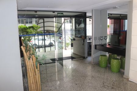 Apartamento à venda com 155m², 4 quartos e 3 vagasHall social