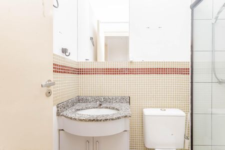 Apartamento à venda com 65m², 2 quartos e 1 vagaBanheiro Social