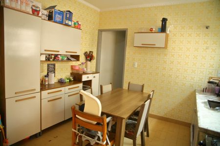 Casa à venda com 150m², 2 quartos e 2 vagasCozinha