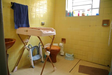 Casa à venda com 150m², 2 quartos e 2 vagasBanheiro