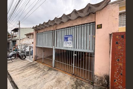 Casa à venda com 150m², 2 quartos e 2 vagasFachada