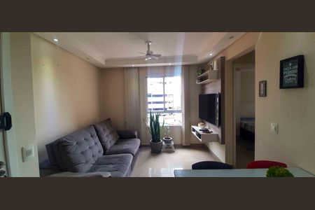 Sala de apartamento à venda com 2 quartos, 44m² em São Pedro, Osasco