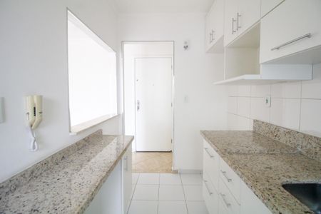 Apartamento à venda com 52m², 2 quartos e 1 vaga Apartamento à venda com 52m², 2 quartos e 1 vagaCozinha