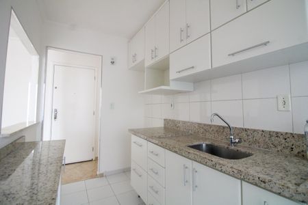 Apartamento à venda com 52m², 2 quartos e 1 vaga Apartamento à venda com 52m², 2 quartos e 1 vagaCozinha