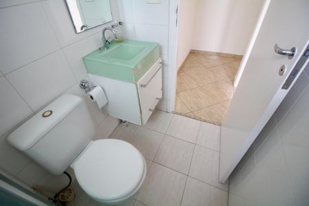 Apartamento à venda com 52m², 2 quartos e 1 vaga Apartamento à venda com 52m², 2 quartos e 1 vagaBanheiro
