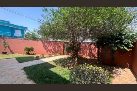 Casa à venda com 151m², 3 quartos e 2 vagas Casa à venda com 151m², 3 quartos e 2 vagasQuintal