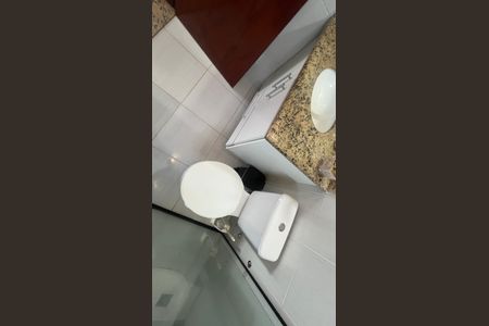 Casa à venda com 151m², 3 quartos e 2 vagas Casa à venda com 151m², 3 quartos e 2 vagasBanheiro