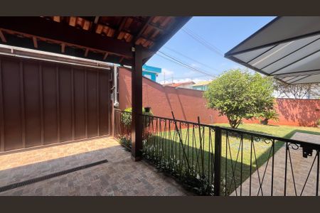 Casa à venda com 151m², 3 quartos e 2 vagas Casa à venda com 151m², 3 quartos e 2 vagasGaragem