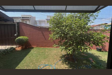 Casa à venda com 151m², 3 quartos e 2 vagas Casa à venda com 151m², 3 quartos e 2 vagasSala