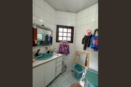 Casa à venda com 330m², 4 quartos e 3 vagasBanheiro Suíte 1
