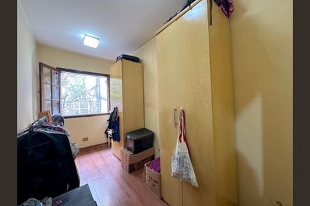 Casa à venda com 330m², 4 quartos e 3 vagasQuarto 2