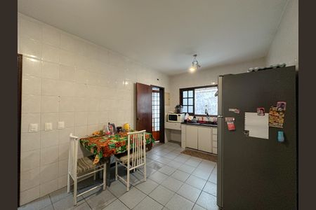 Casa à venda com 330m², 4 quartos e 3 vagasCozinha